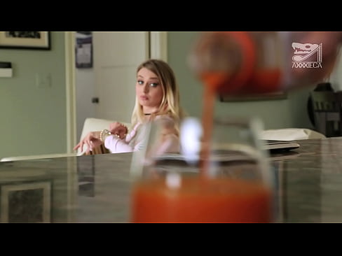 ❤️ Cov ntxhais kub nrog lub mis loj thiab nruj pussy tau txais qaib los ntawm kev poob, tab sis nyuaj heev ️❌ zoo poj niam deev ntawm hmn.filmexxx18.ru%  ﹏